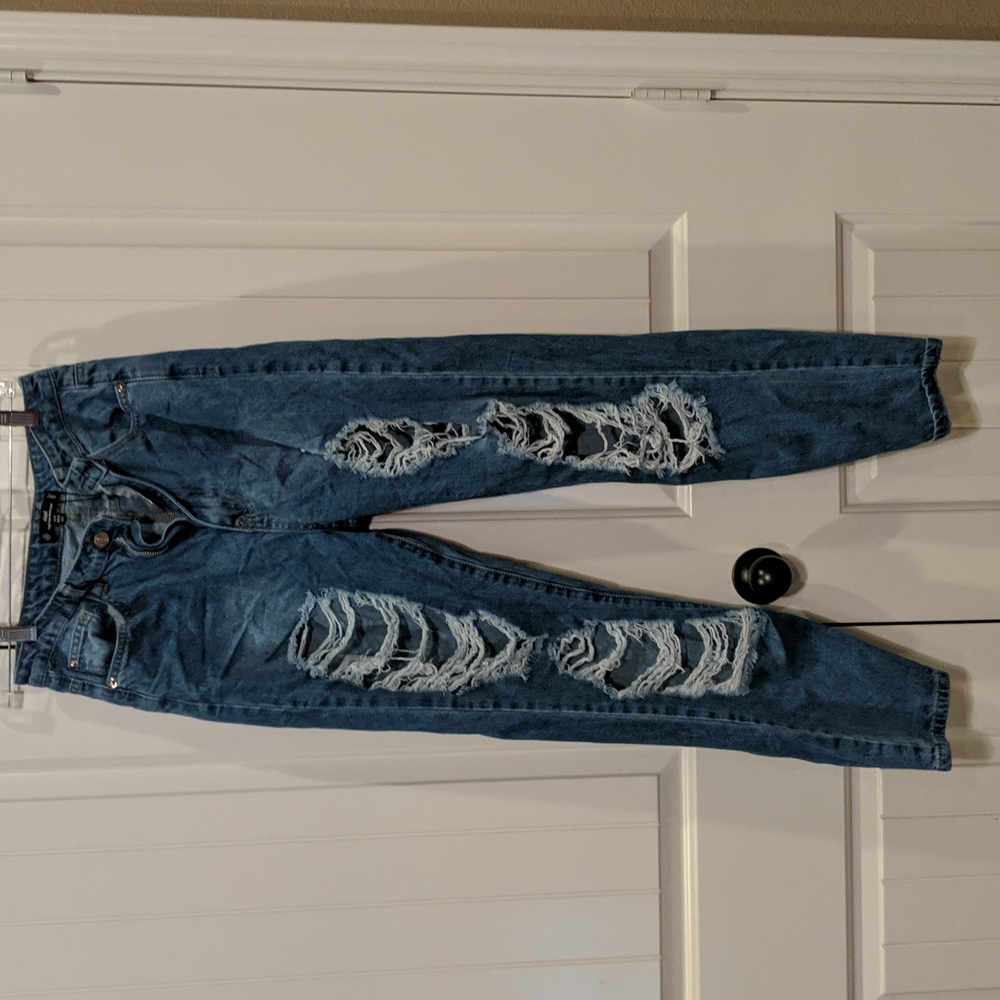 Riot high-rise mom jeans size 6